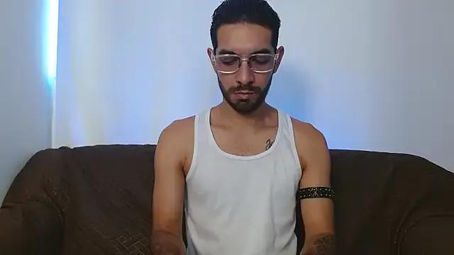 Join amazing camwhore ReyPablo1 ReyPablo1 from StripChat