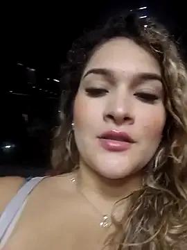 Masturbate to Sara_smiiith211, they want to masturbate for you Sara_smiiith211 from StripChat