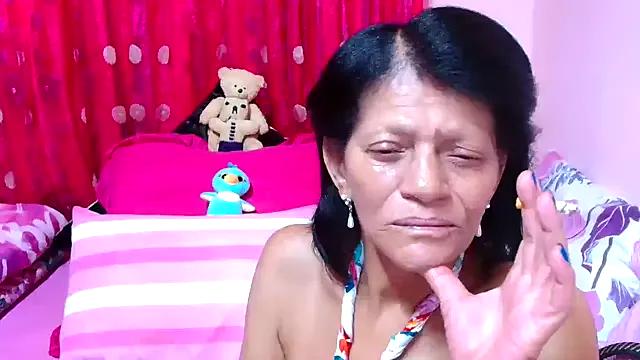 Hot SLUTTYROXY wants you to fuck her body now SLUTTYROXY from StripChat