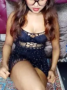 Smayra_model21 from StripChat