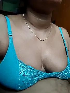 Watch sexy performer Tamilnandhini Tamilnandhini from StripChat