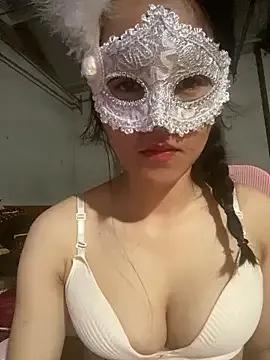 TranOanh999 from StripChat