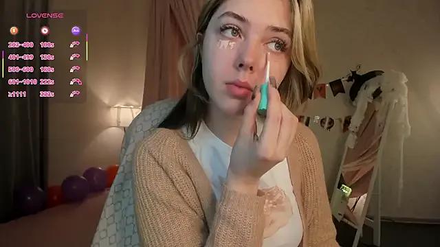 Slutty Vanessa_Walters wants you to fuck their body now Vanessa_Walters from StripChat