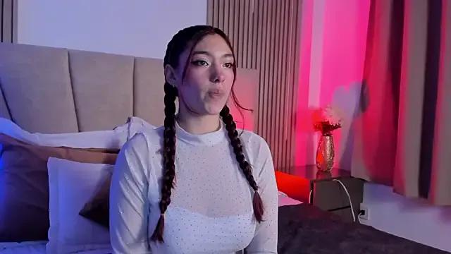 Victoria_Beaumont from StripChat